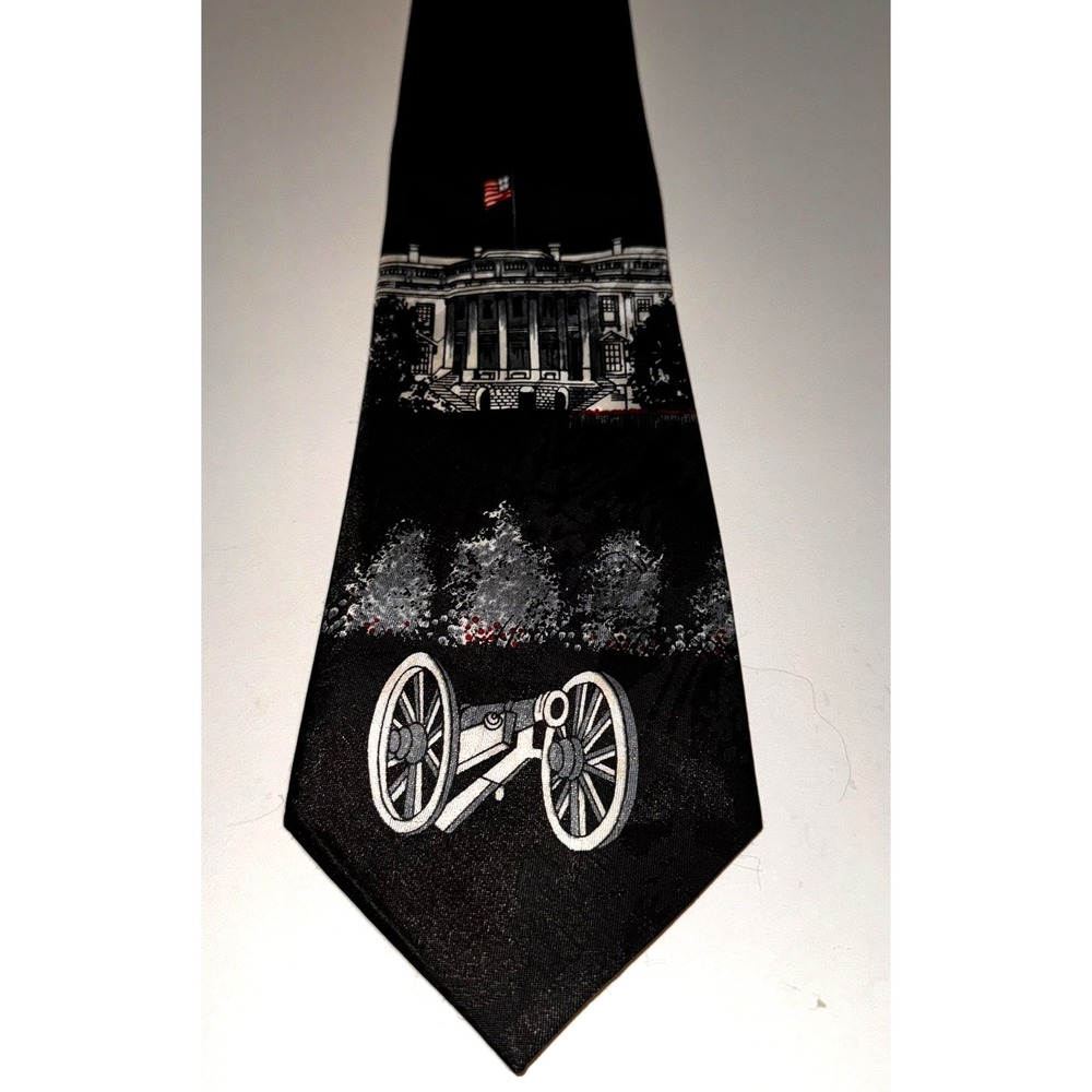 FIRST Men's Necktie White House Patriotic American Flag 4 x 60" Collectible‎ Tie